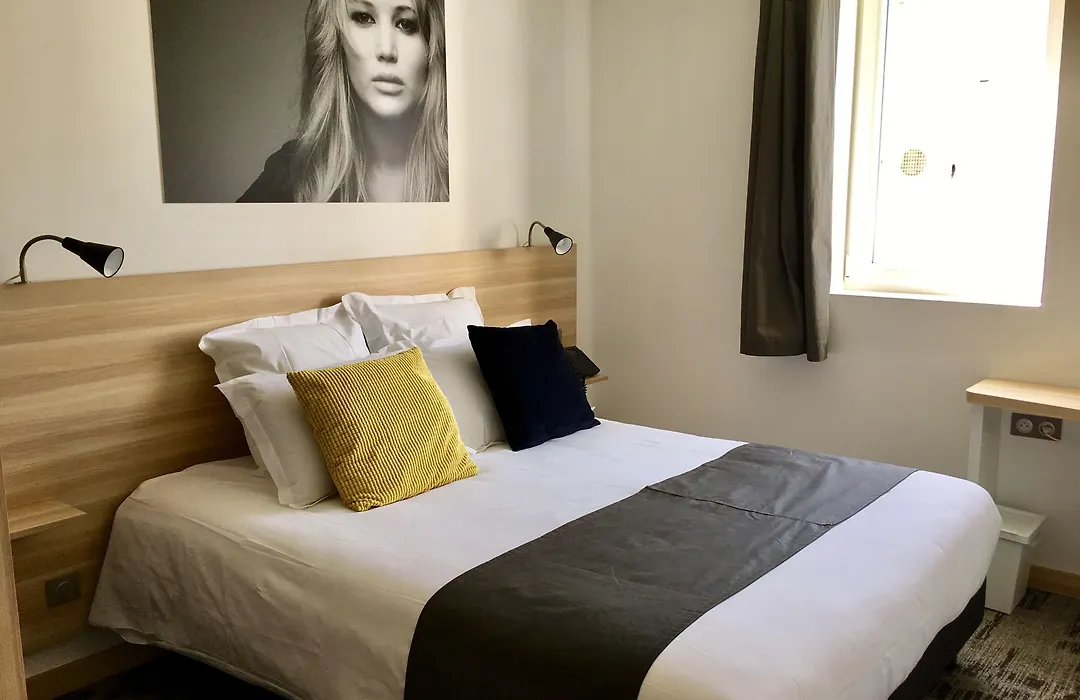 Brit Hotel Martigues Nord-1