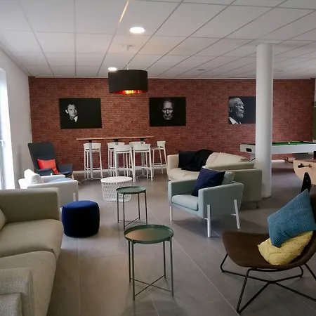 Brit Hotel Martigues Nord-3